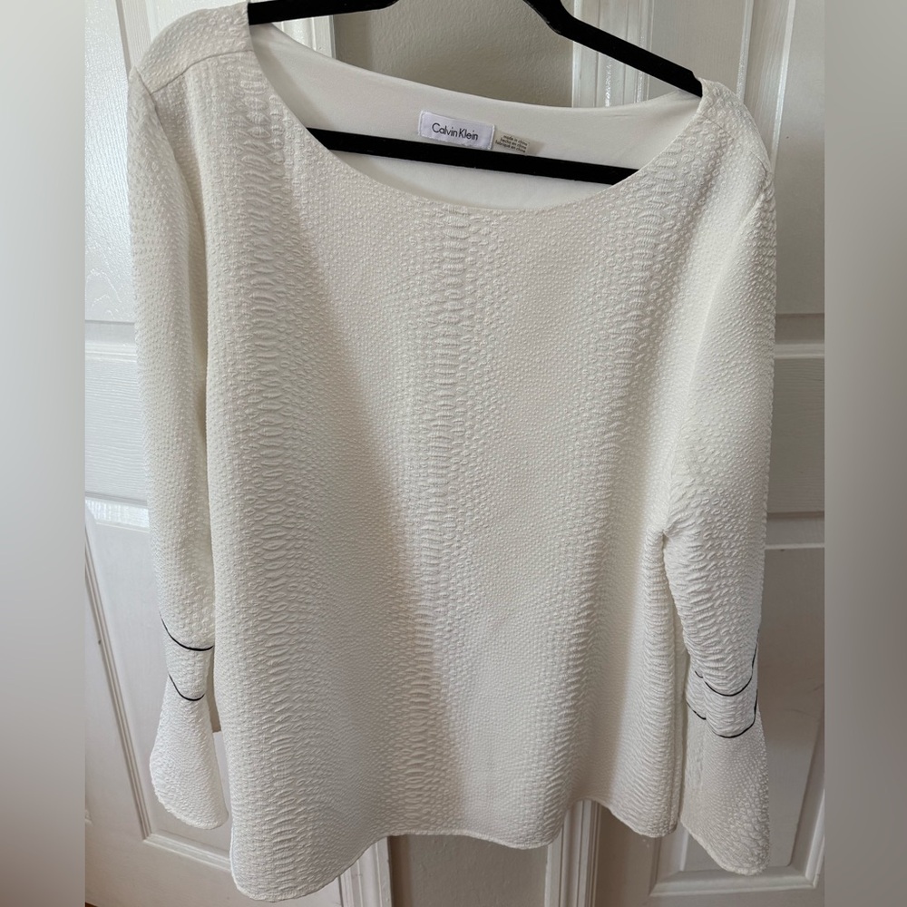 Calvin Klein Women's Cream Textured Blouse